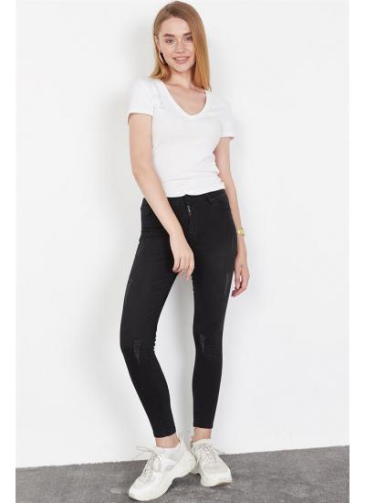 Kadın Siyah Eskitme Efektli Skinny Jeans